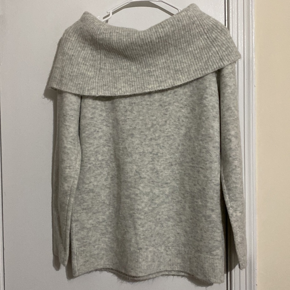 Ann Taylor Sweater - Picture 2 of 5